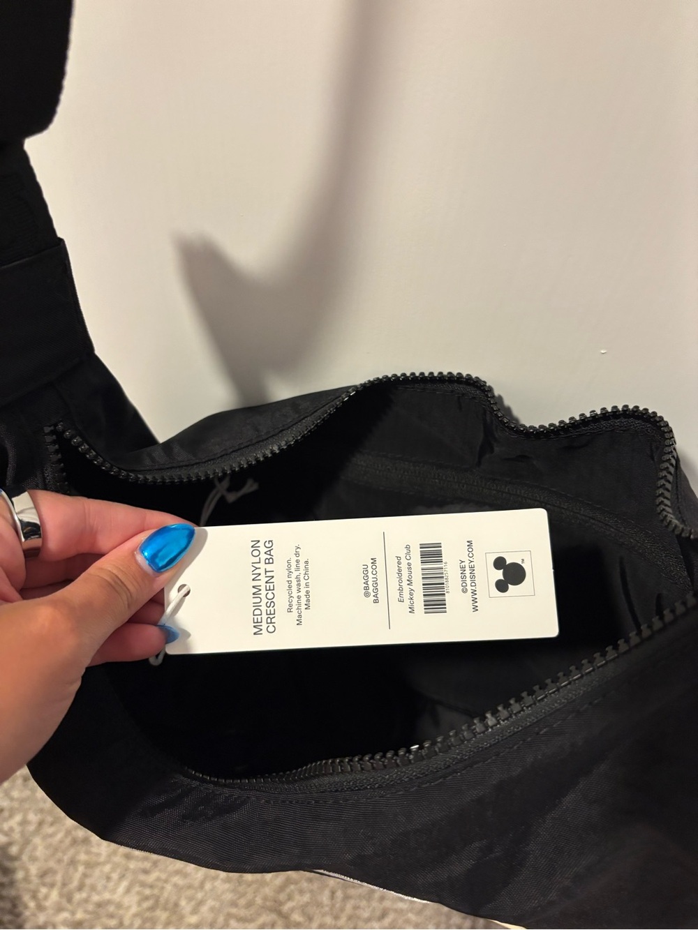Disney X Baggu Shoulder Bag - Picture 5 of 6